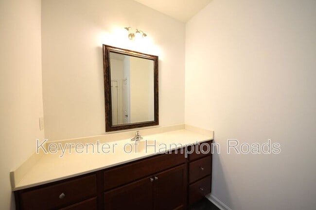 Building Photo - 1407 Rollesby Way