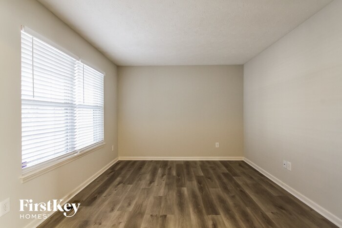 Building Photo - 8132 Carina Dr