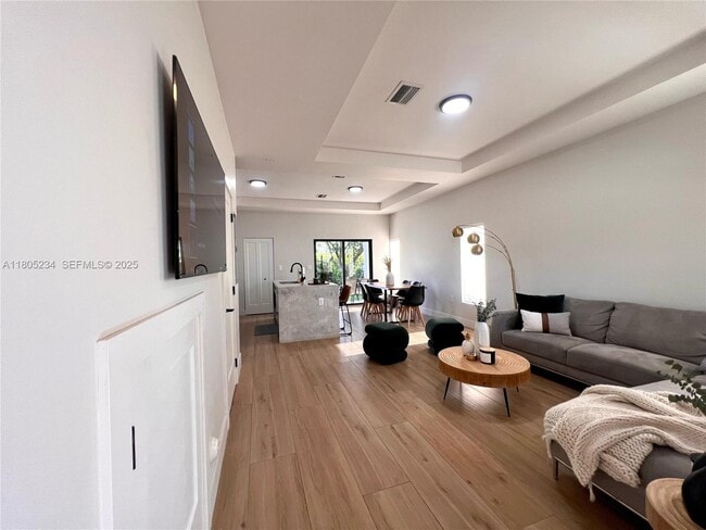 Building Photo - 8753 SW 34th St