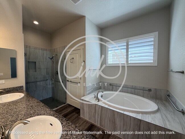 Building Photo - 439 Dubois Ln