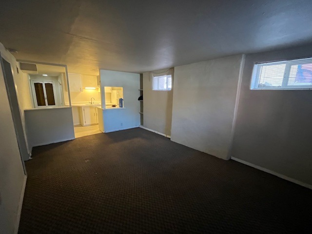 Building Photo - Charming 2 Bed, 1 Bath Lower Level Unit wi...