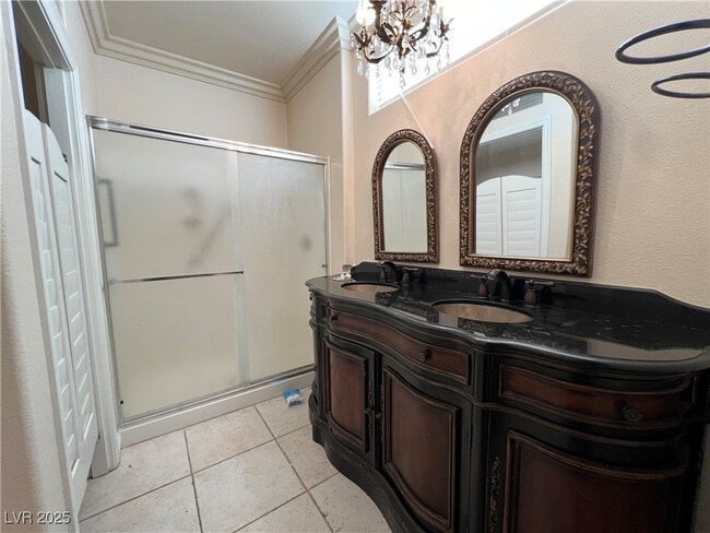 Building Photo - 10041 Woodhouse Dr