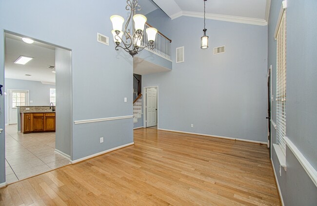 Building Photo - 6307 S Wintersage Ln