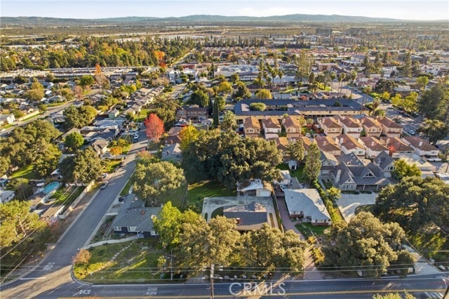 Building Photo - 1828 Royal Oaks Dr