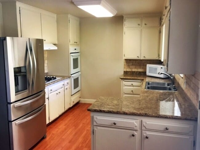 Building Photo - Beautiful 4 Bedroom Rental Home