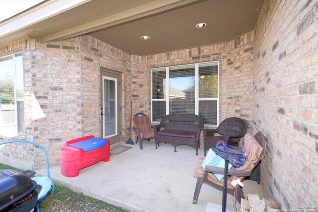 Building Photo - 1323 Kingbird Ct