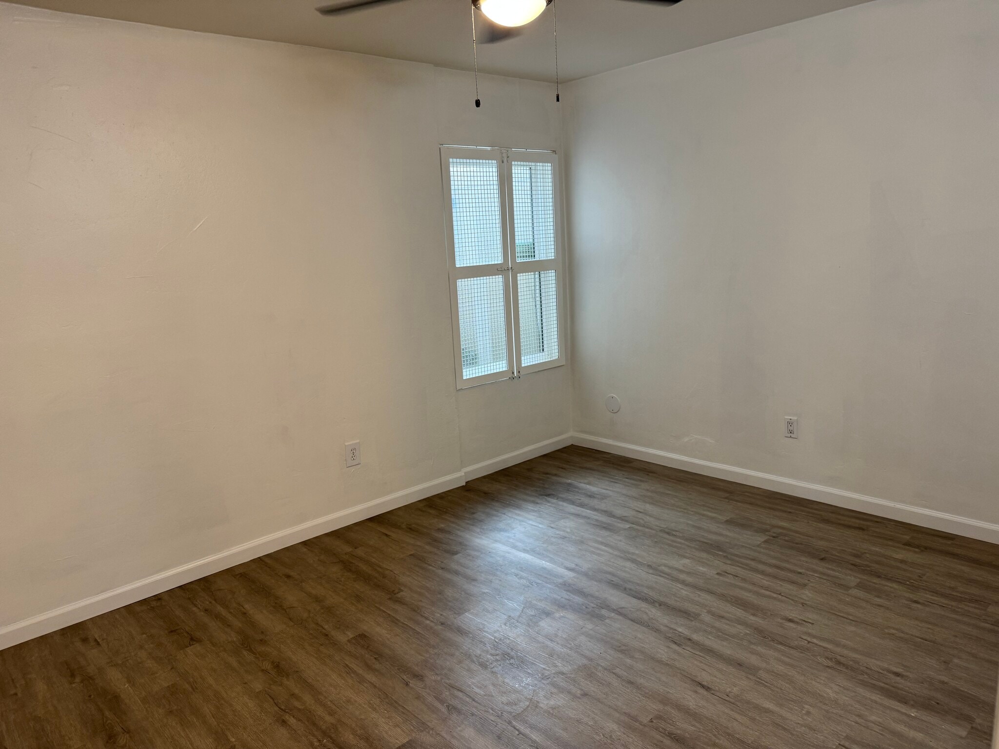 Building Photo - 7000 Saranac St