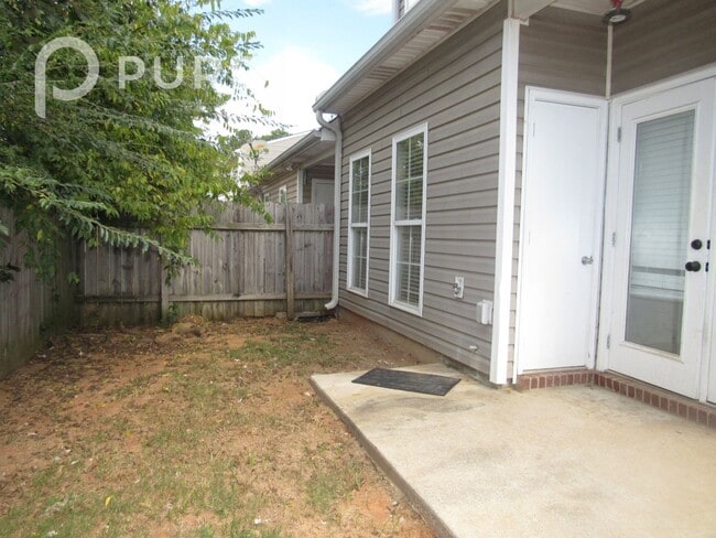 Building Photo - 182 Little John Cir