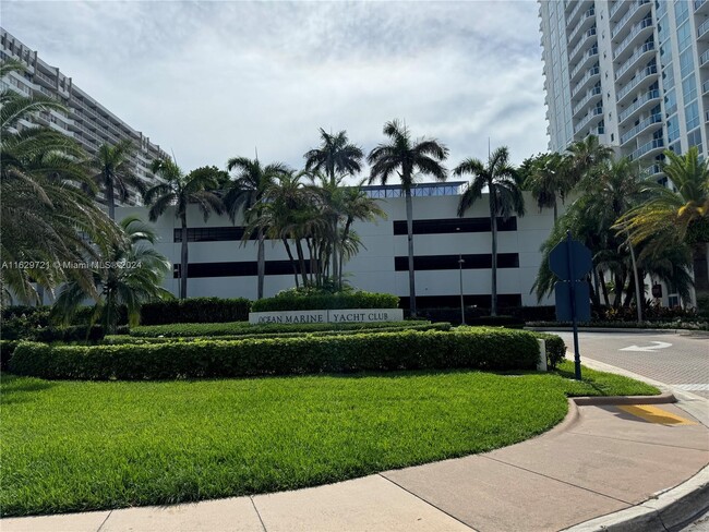 Building Photo - 1945 S Ocean Dr