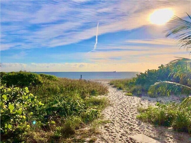 Building Photo - 5200 N Ocean Blvd