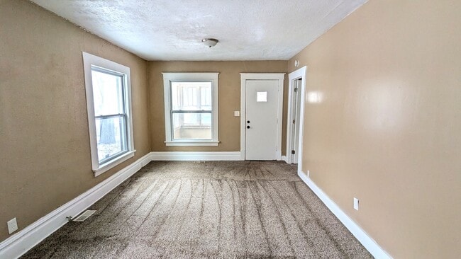 Building Photo - 3134 Glendale St