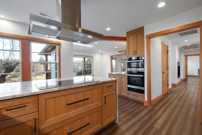 Building Photo - Lake Oswego Four Bedroom Home with View of...