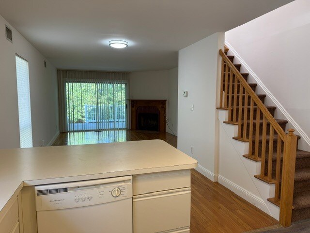 Building Photo - 14B Ashwood Rd