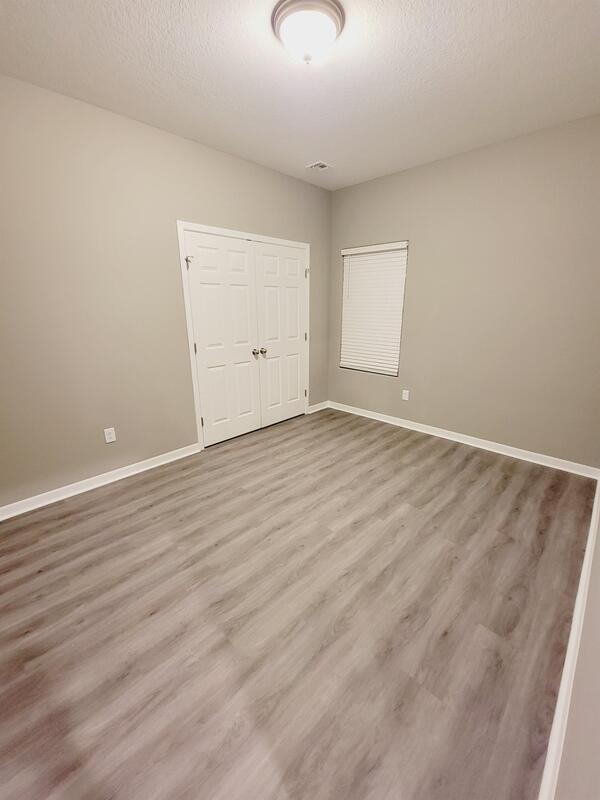 Building Photo - 5289 N Toben Ct