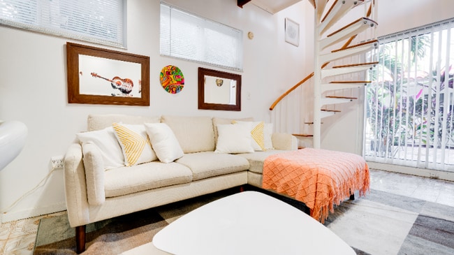 Building Photo - 33 SW 18th Terrace