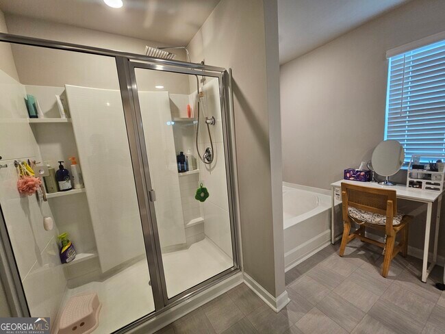 Building Photo - 52 White Spruce Wy