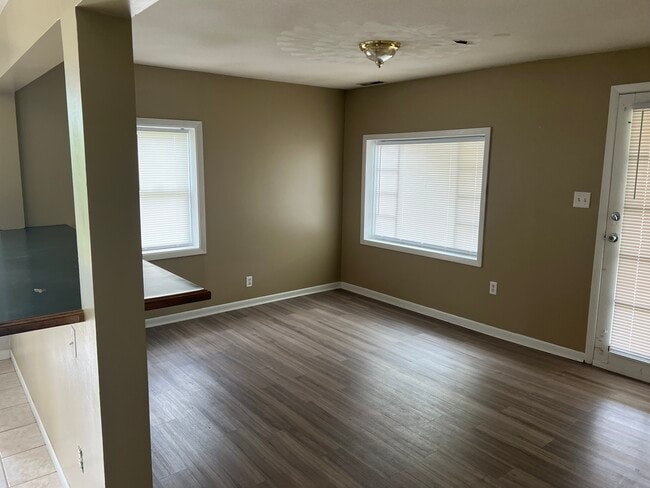 Front Room - 1015 Francis St