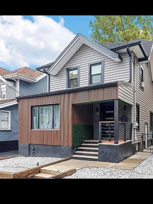 Building Photo - 31 72nd St