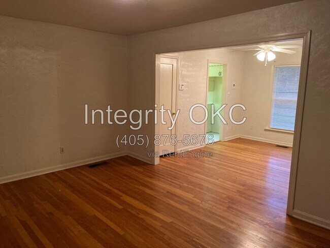 Building Photo - 3700 N Drexel Blvd