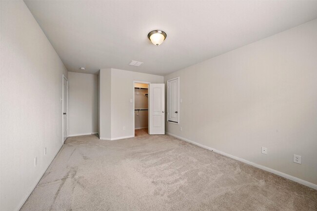 Building Photo - 3022 Aloria Hls Trl