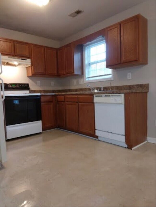 Building Photo - 115 Thomas St