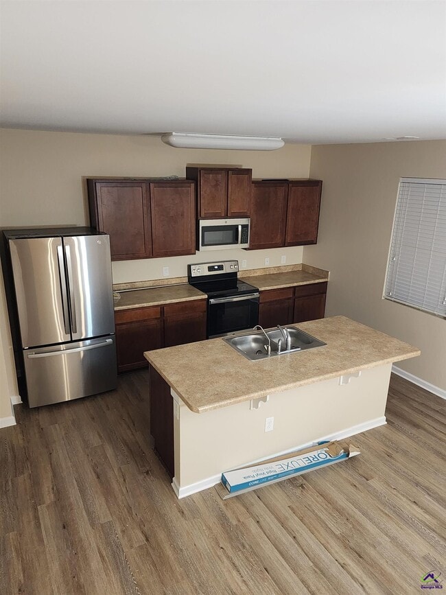 Building Photo - 223 Flowing Meadows Dr