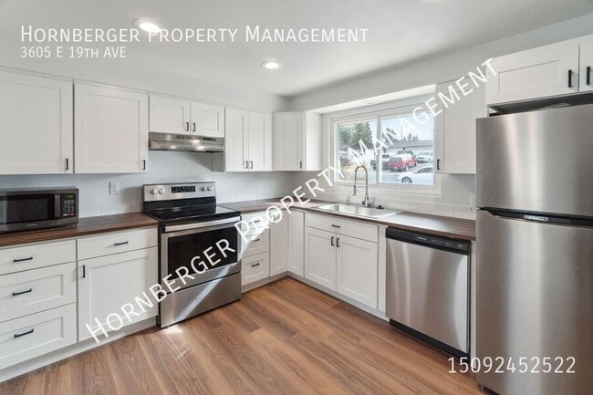 Building Photo - Beautifully Remodeled 4 Bed 2 Bath Single ...