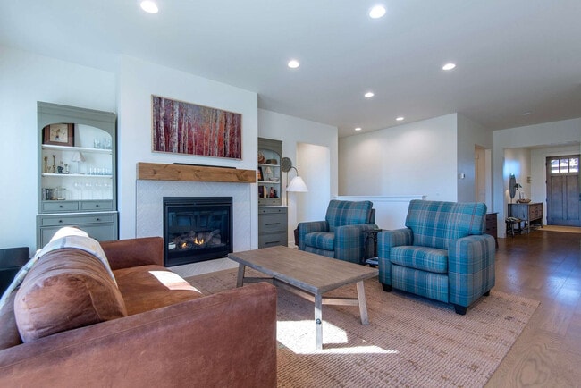 Building Photo - 253 Bald Eagle Dr