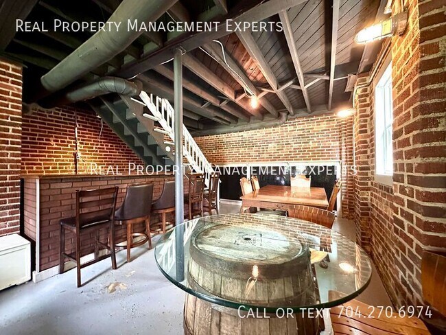 Building Photo - 4429 Firwood Ln