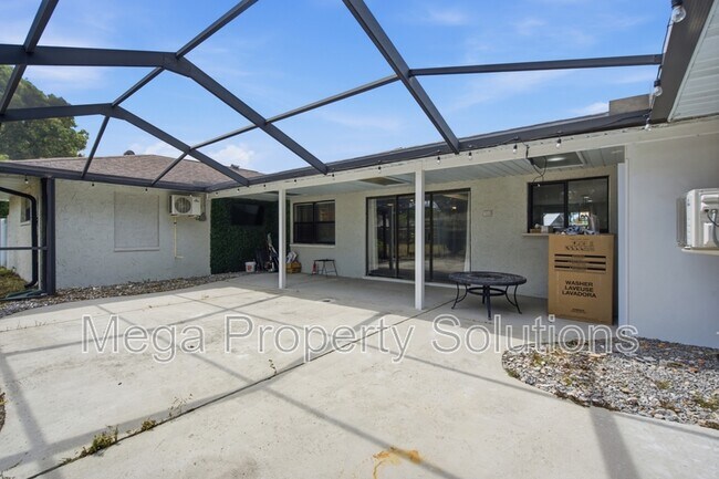 Building Photo - 1433 Ellison Ln