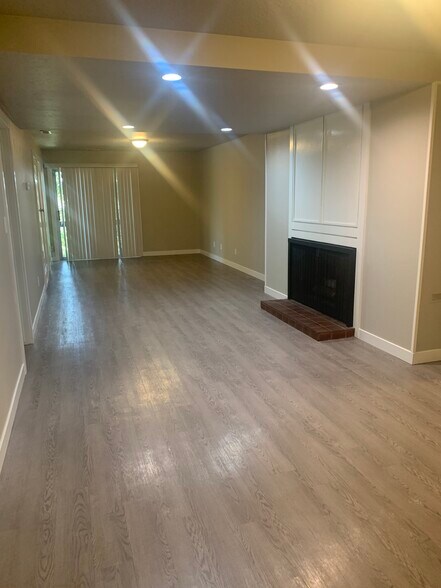 Building Photo - 1155 E 300 S