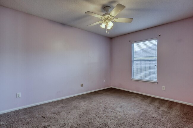 Building Photo - 442 Big Tree Rd