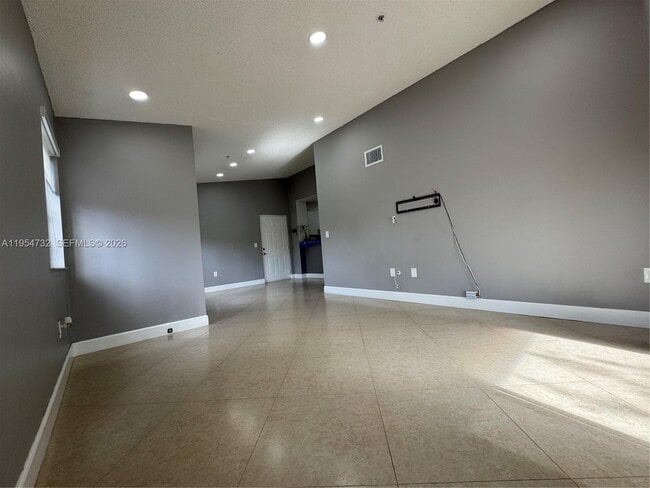 Building Photo - 2133 Renaissance Blvd