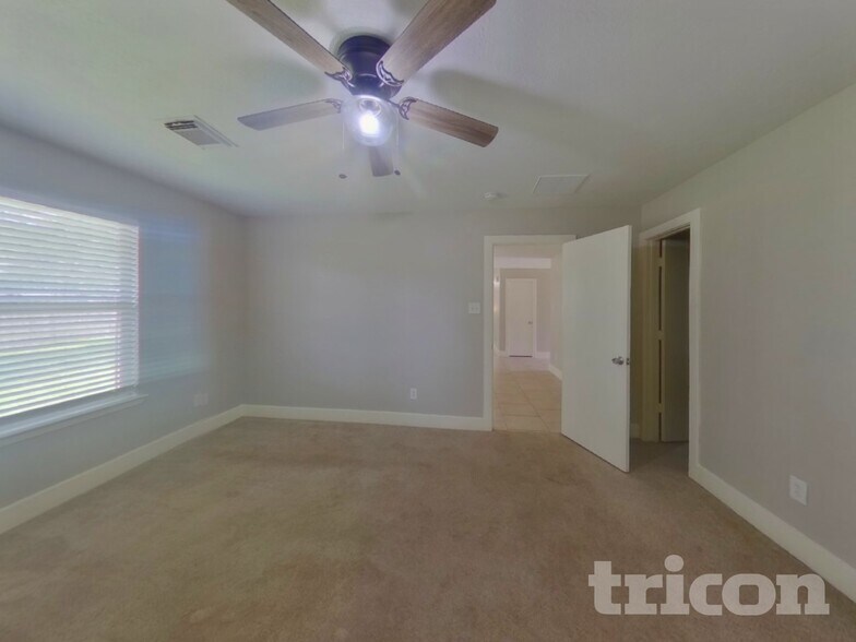 Building Photo - 17023 Morning Star Ave