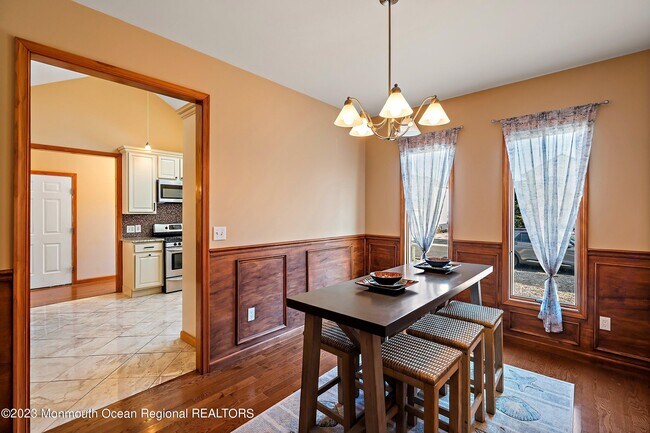 Building Photo - 18 Halsey Dr