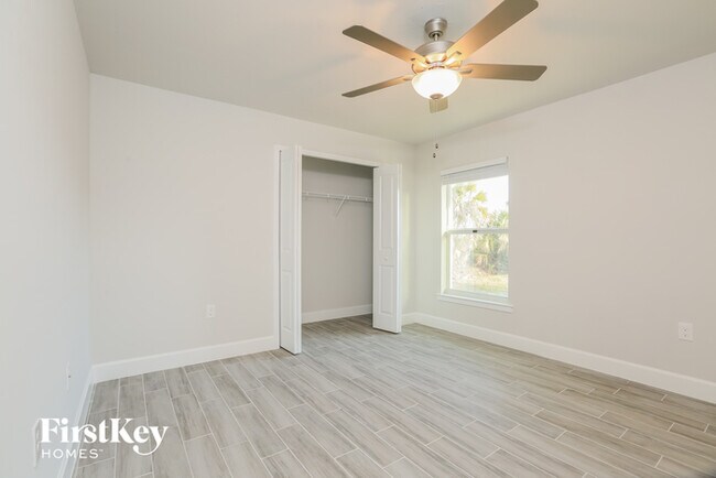 Building Photo - 6148 Hellman Ave