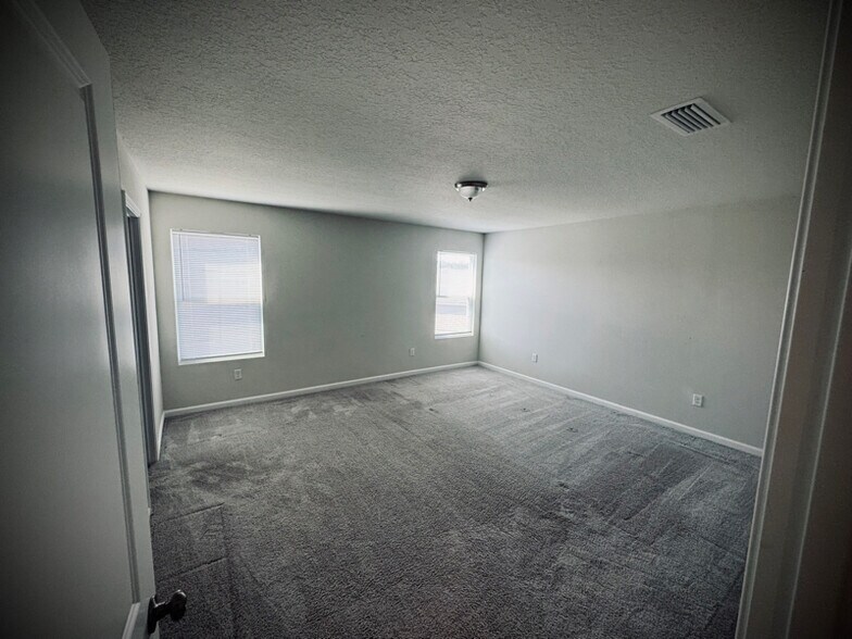 Building Photo - 58 Cool Breeze Lp