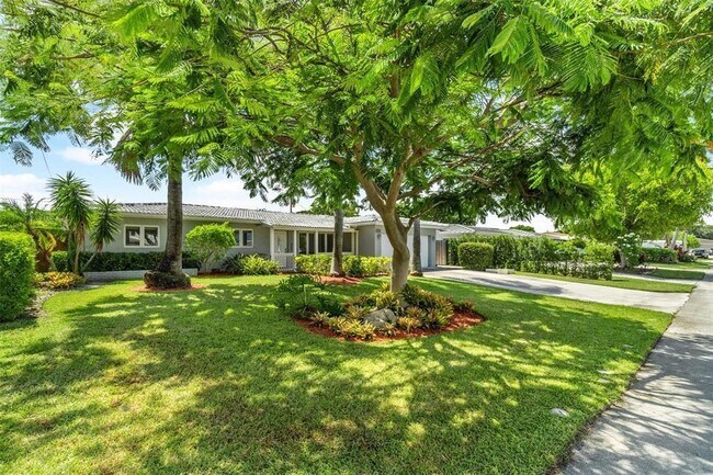 Building Photo - 5807 NE 21st Ave