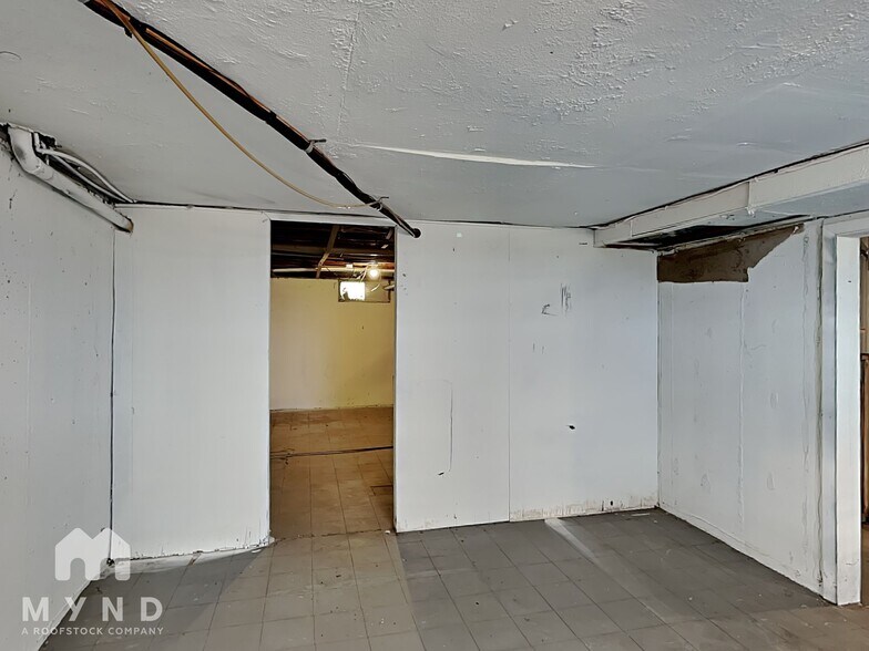 Building Photo - 4281 Walford St