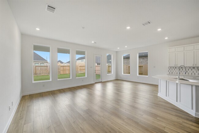 Building Photo - 31222 Anna Mdws Dr