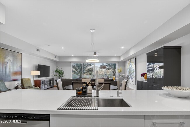 Building Photo - 16580 N 92nd St