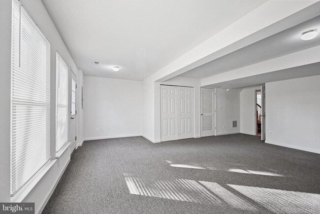 Building Photo - 10104 Sir Reynard Ln