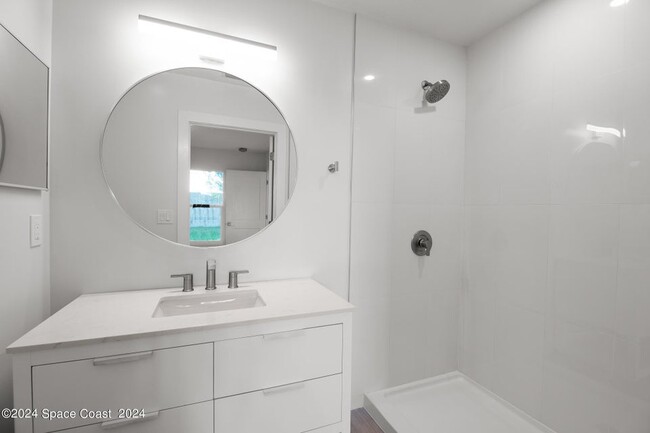 Building Photo - 421 Audubon Dr