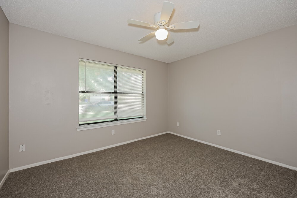 Building Photo - 8540 Whitney Dr