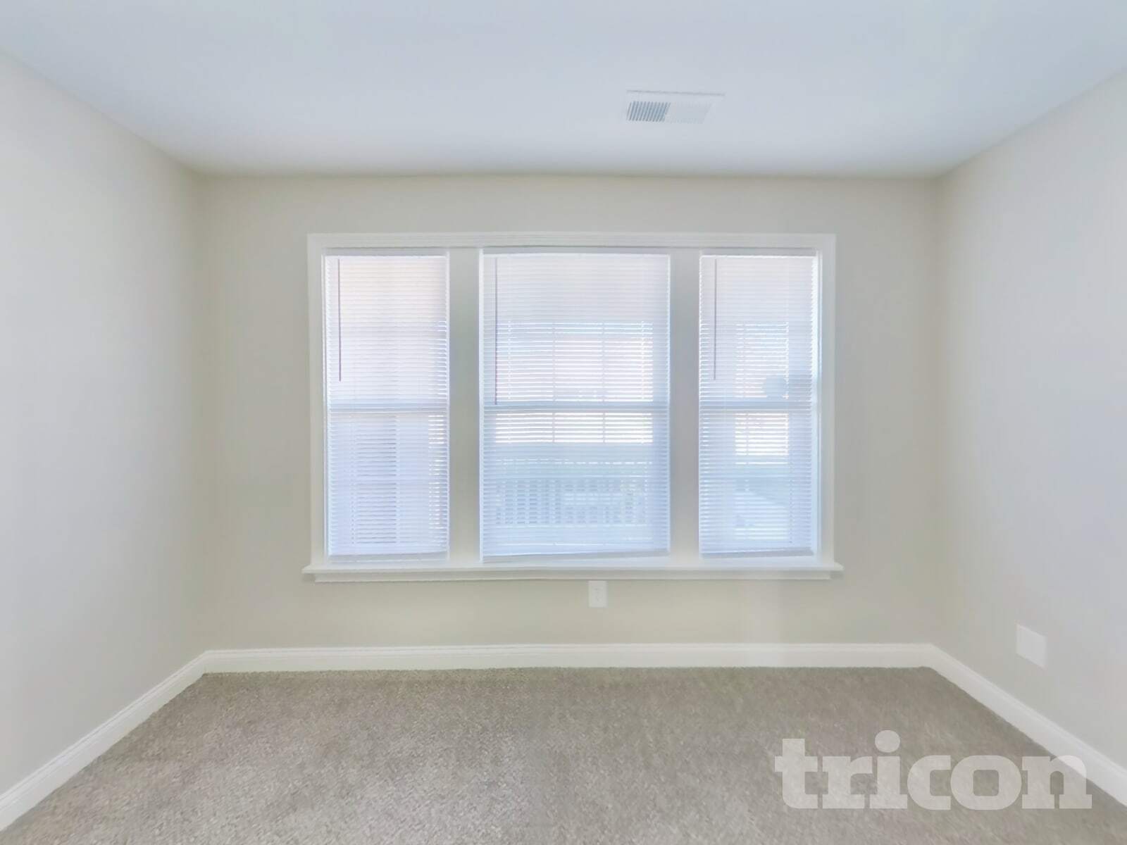 Building Photo - 3345 Deerbrook Dr