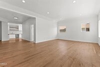 Building Photo - 1623 11th Pl