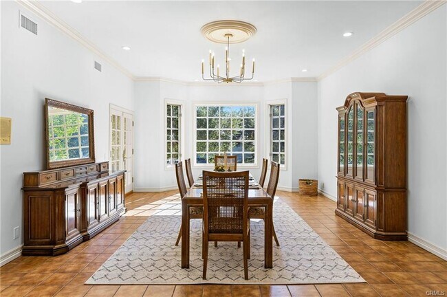 Building Photo - 533 Sierra Madre Ave