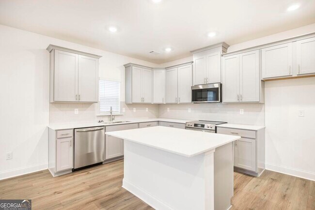 Building Photo - 108 Palmetto Ave