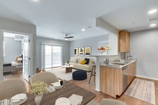 Building Photo - North Star Apartments