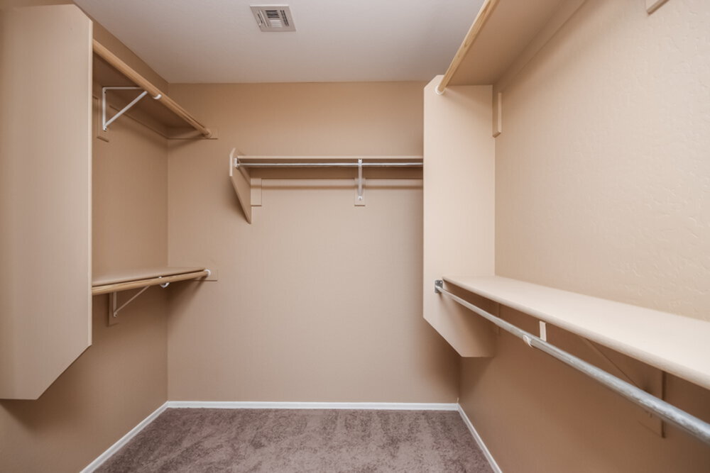 Building Photo - 7814 S 72nd Ln